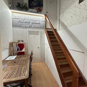  Homestay Airbhouse Private & Spain